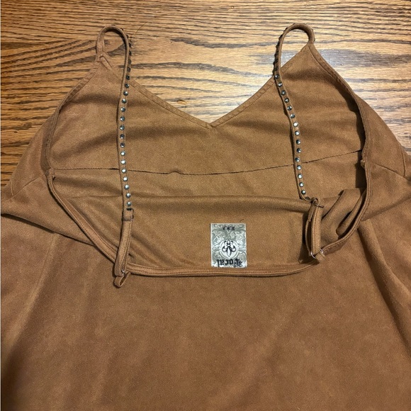 Vocal Rhinestone Strap Suede Tank-Top - Picture 5 of 7